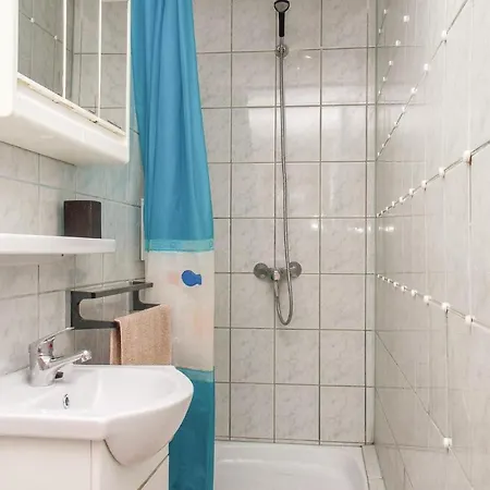 Nyaraló Nice In W/ 2 Bedrooms