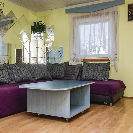 Nice In W/ 2 Bedrooms Nyaraló Balatonmáriafürdő