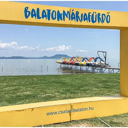 Nice In W/ 2 Bedrooms Nyaraló Balatonmáriafürdő